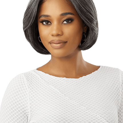 Outre EveryWear46 Lace Front Wig 10”