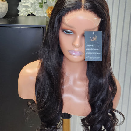 5x5 Glueless wig. Bodywave 22"