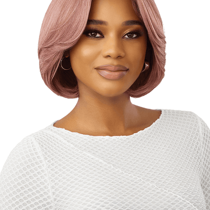Outre EveryWear46 Lace Front Wig 10”