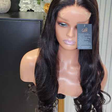 5x5 Glueless wig. Bodywave 22"